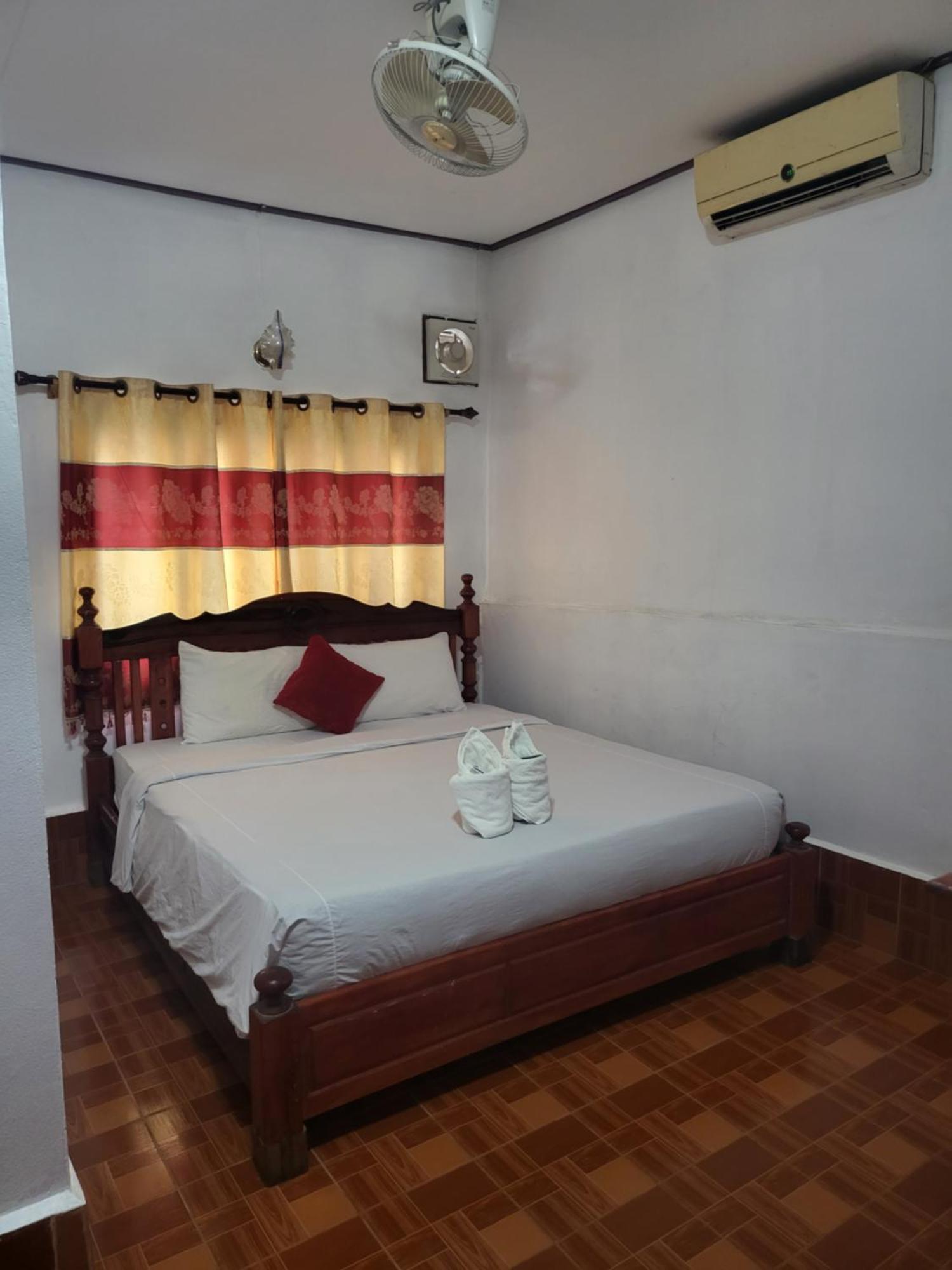 Vang Vieng Chanthala Hotel 1 Exterior foto
