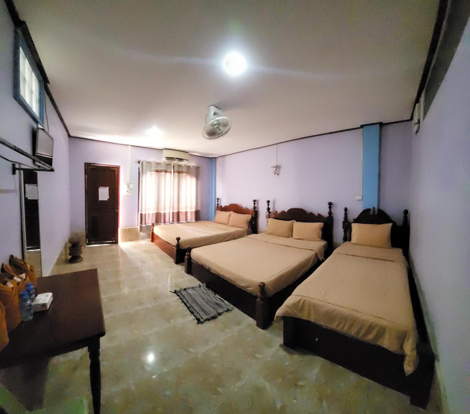 Vang Vieng Chanthala Hotel 1 Exterior foto