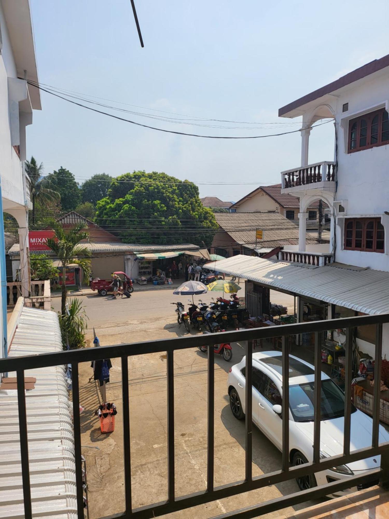 Vang Vieng Chanthala Hotel 1 Exterior foto